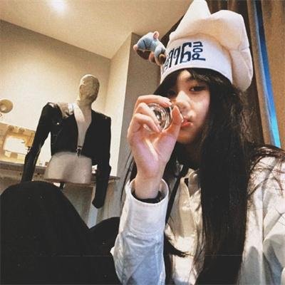 彩凤云裳